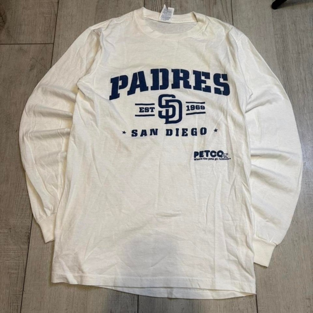 San Diego Padres white long‎ sleeve shirt  Men size L